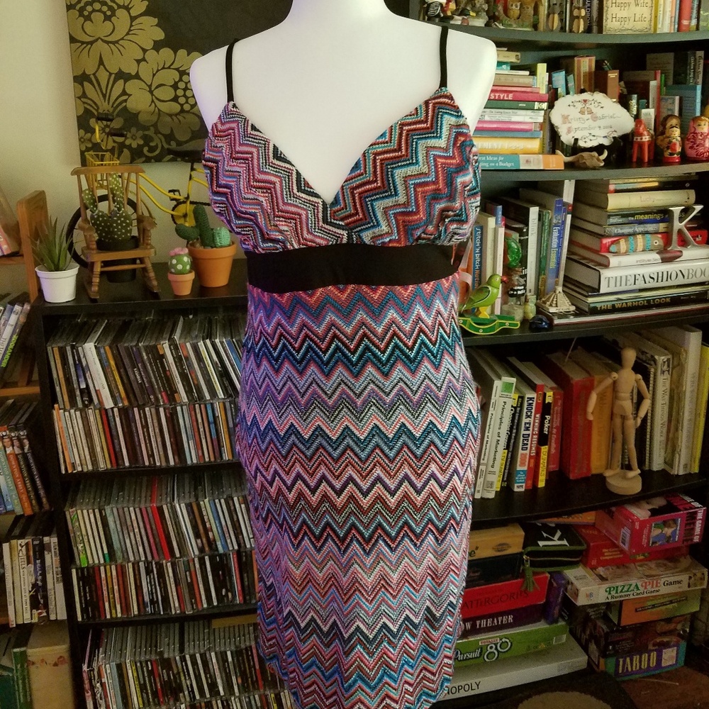 Blush Brand Empire Waist Chevron Dress NWT - Picture 1 of 6